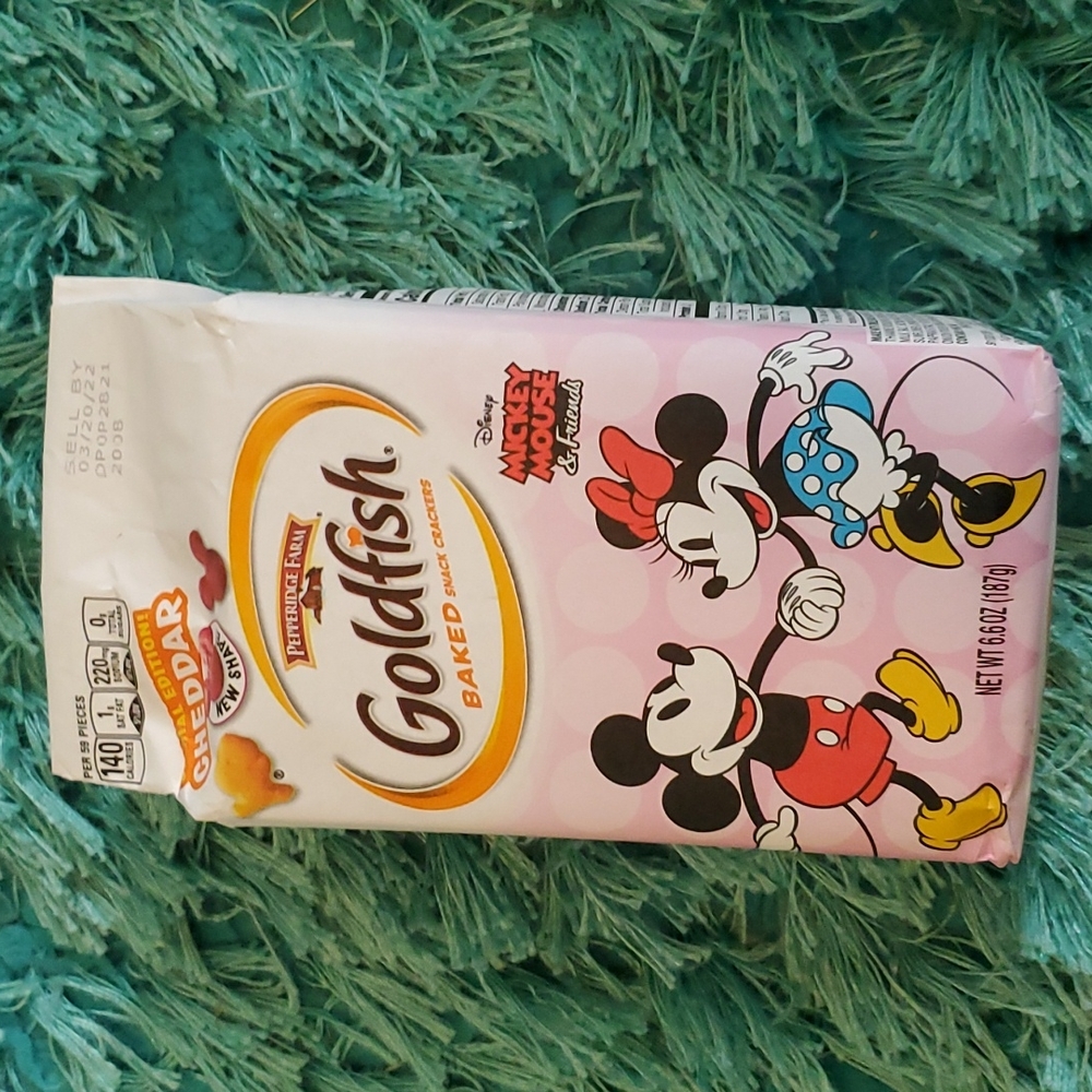 nip Disney mickey mouse limited edition goldfish  bag